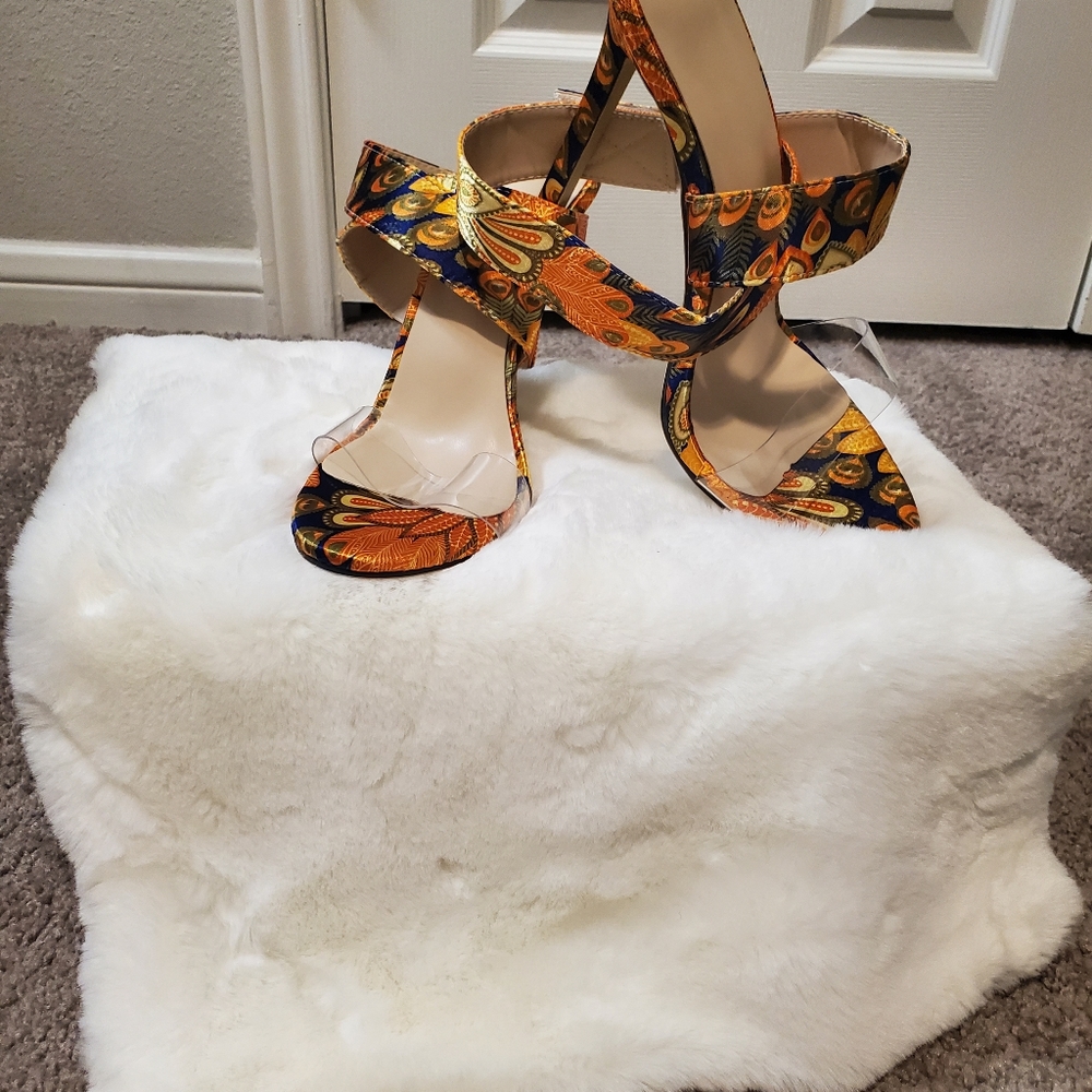 NWT-Vibrant Heels w/ Clear Strap